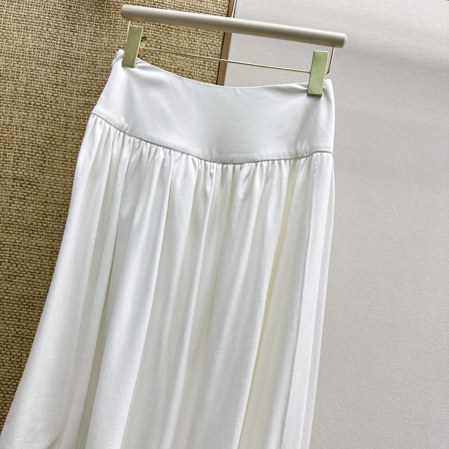 skirts and dresses woman